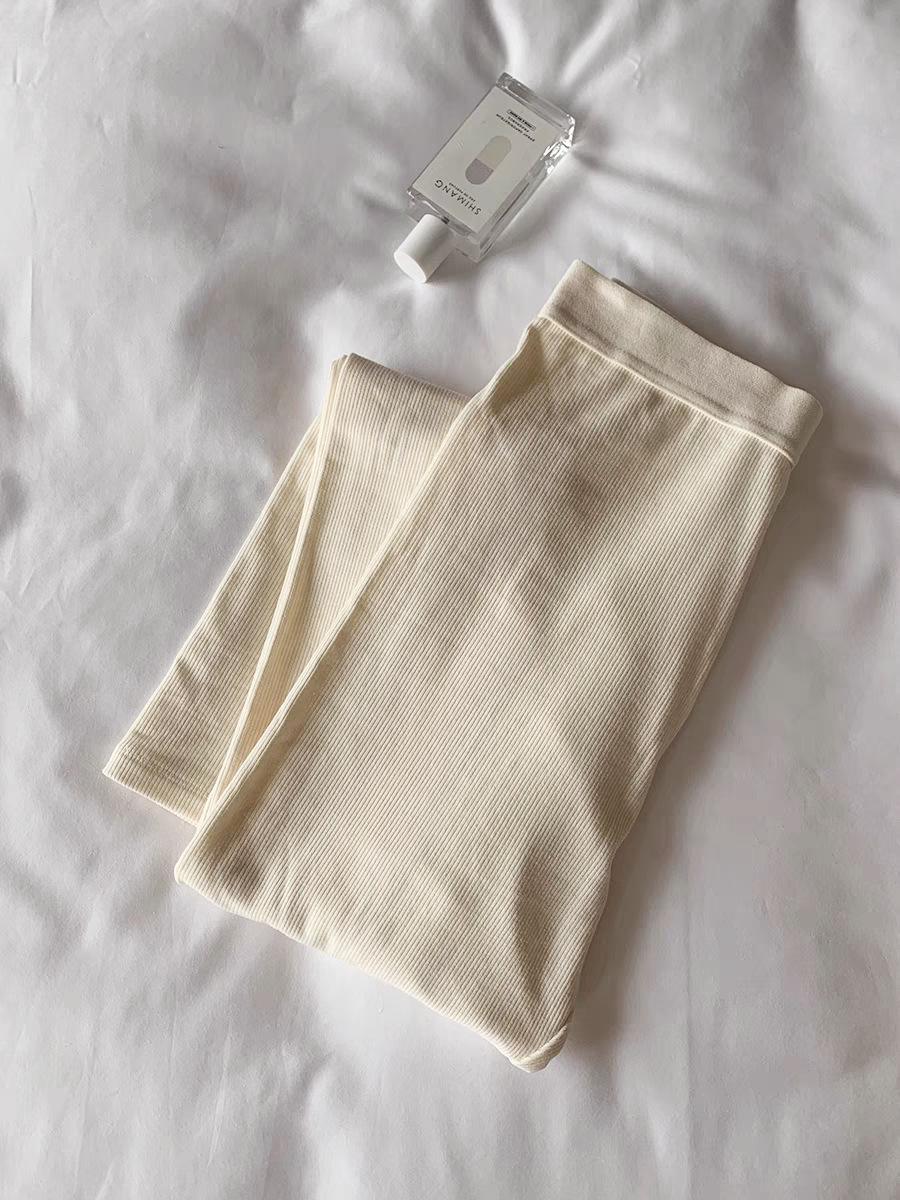 

Женский зимний термобелье с нагрудными накладками - утолщенный, эластичный, прошитый хлопок, облегающий крой, удобный внешний слой Small