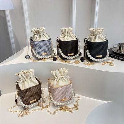 Modaya Uygun Küçük Çanta Kadın Basit Çapraz Askılı Çanta Zincirli Basit Büzgülü Moda Omuz Çantası