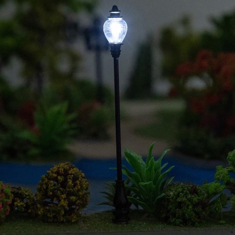 Christmas Village 1:87 Mini Street Light Model Miniature Post Light Train Lamps Street Lamps for Mini Landscape