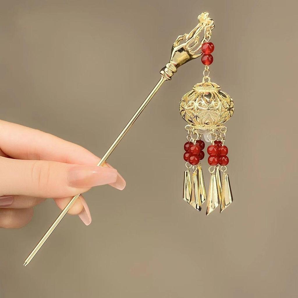 Ancient Style Luminous Hairpin: High-End Alloy Lantern Design for Hanfu Skirts