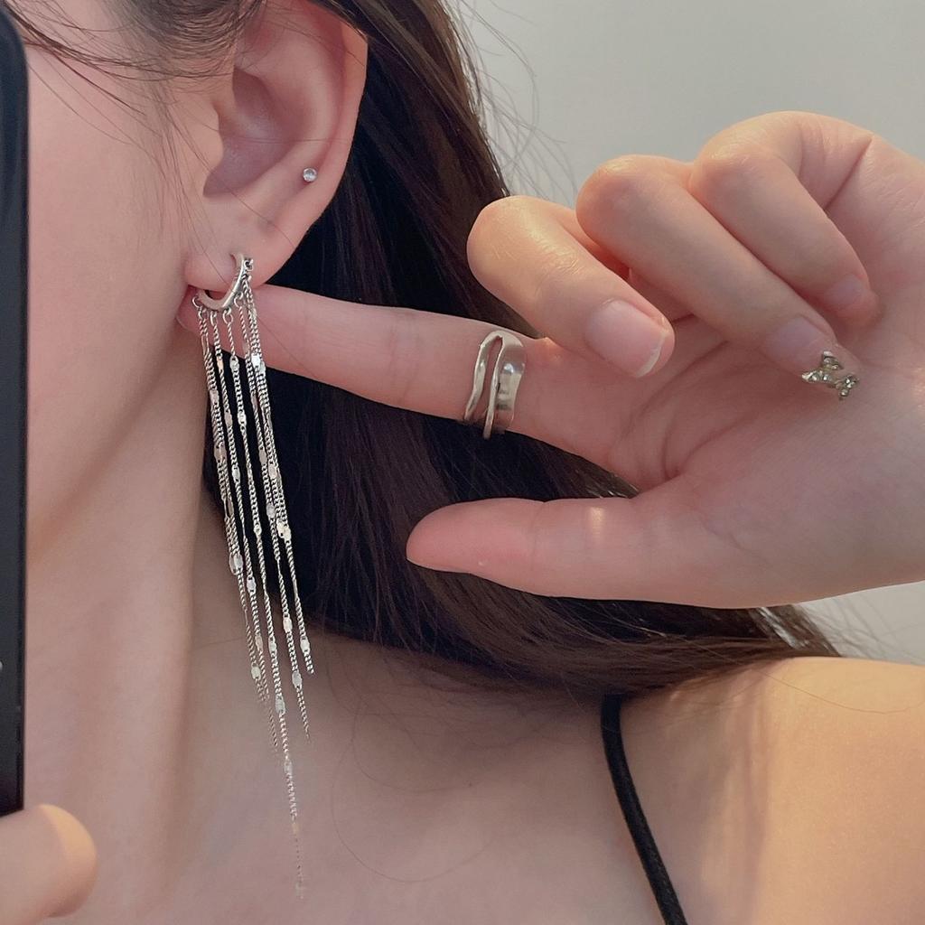 Senior Sense Kettenquaste Flussliebe Ohrringe Leichter Luxus Weiblich Ins-Stil Nischendesign Persönlichkeit Hundertfacher Trend Persönlichkeit Elegante Accessoires