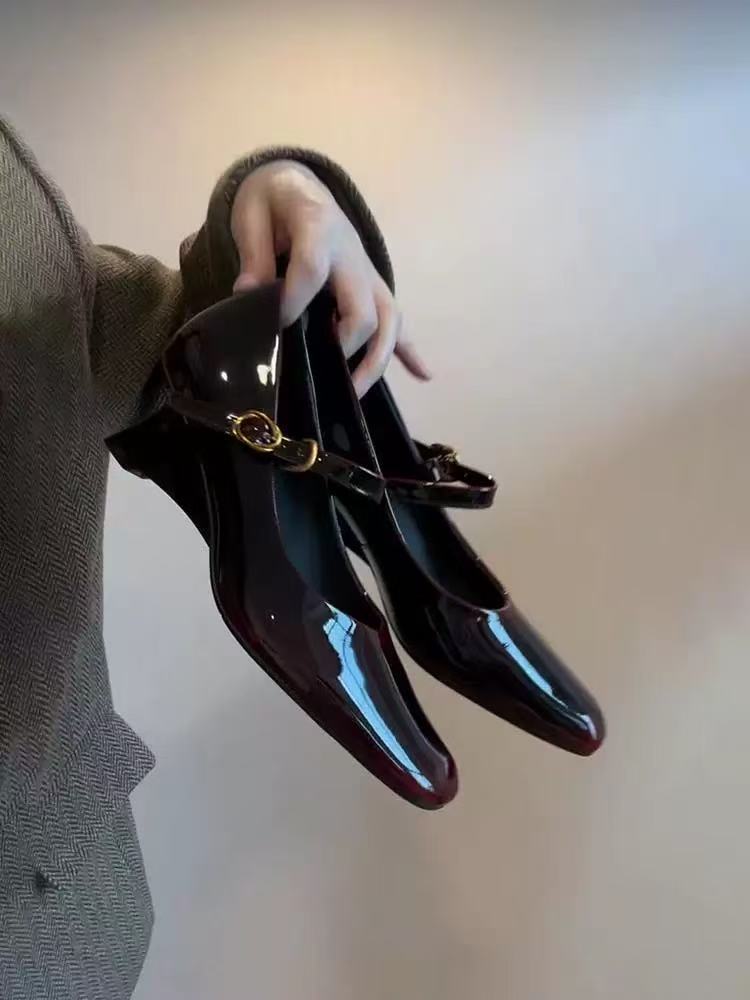 

Sheepskin version~ New Amber Mary Jane shoes women s one-word buckle wedge heel square head shallow mouth high heels leather small single shoes 35