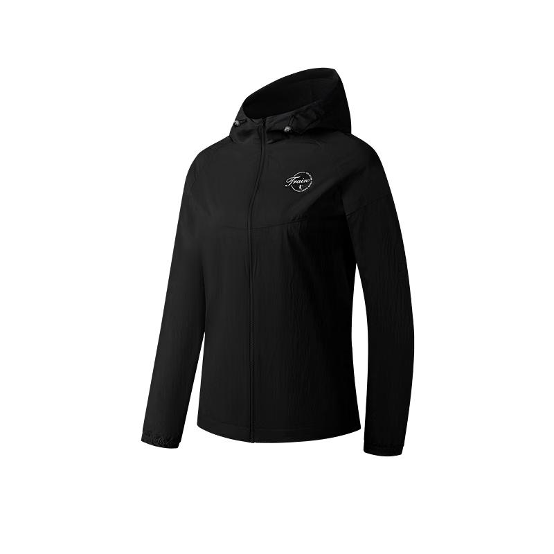 

Jordan Women s Hooded Windbreaker Jacket M