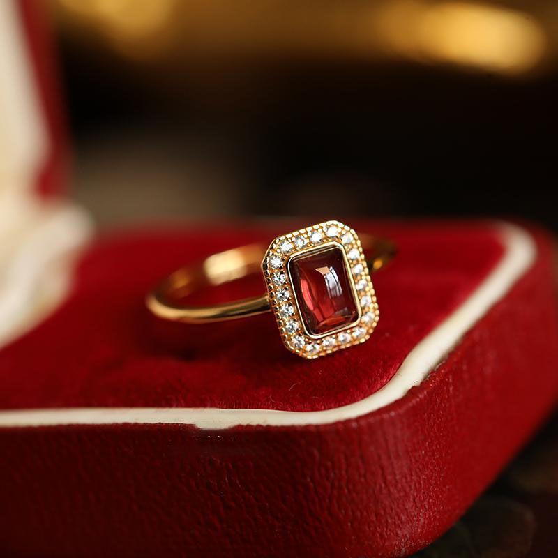 

Gold-Plated Japanese Classic Open Ring with Imitation Garnet for Women Adjustable Open