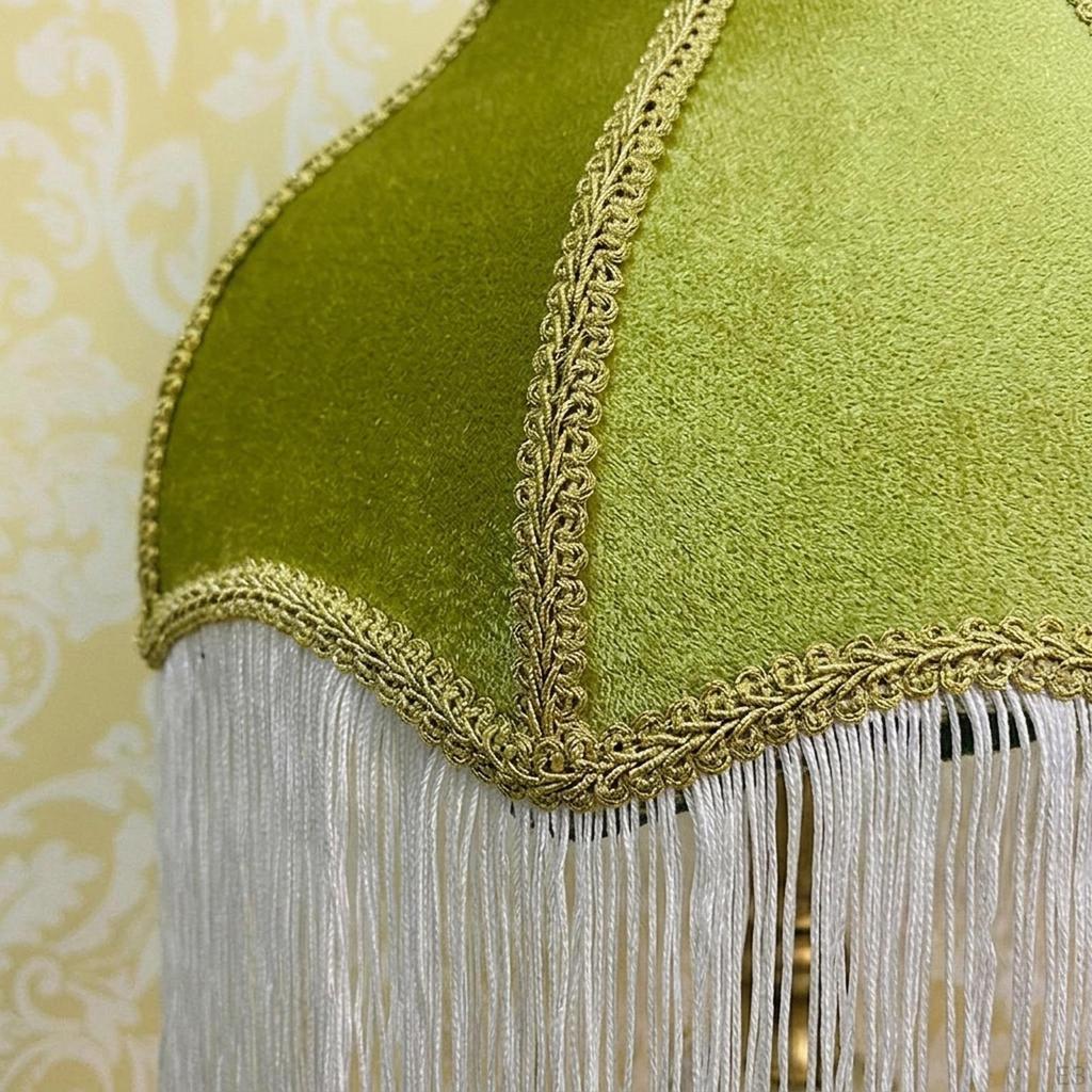Bell-Shaped Lampshade in Velvet with Decorative Tassels And Fringes, Light Ideal for Floor Or Table