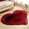 Tapis en forme de cœur en fausse peau de mouton douce imitation laine tapis shaggy antidérapant pour chambre à coucher tapis de zone