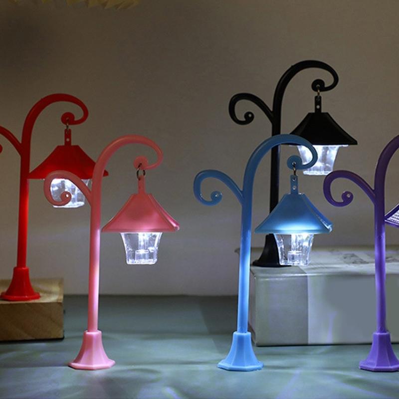 Miniature Street Light Model for Dollhouses Decoration Garden Pathway Scene Display Accessories Landscape Lamp Model 2PCS