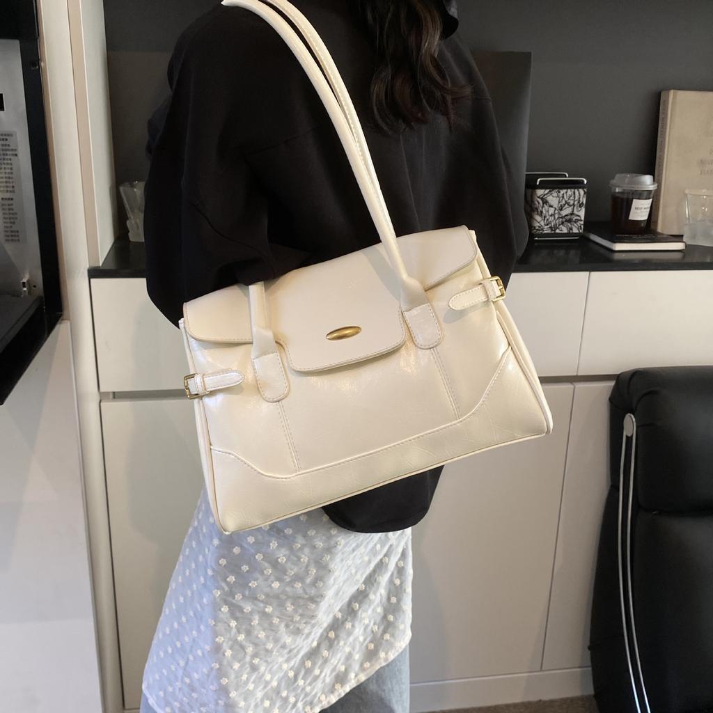 Simple And Versatile Large-Capacity Messenger Bag Women'S Shoulder Underarm Bag Fashionable Retro Tote Bag Briefcase