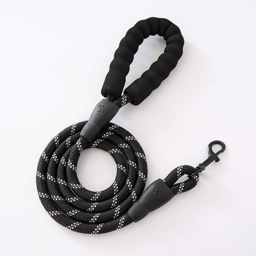 Dog Leash, Night-time Outdoor Glowing Dog Walking Leash, Explosion-proof, Shock-resistant, Wear-resistant Nylon Dog Leash