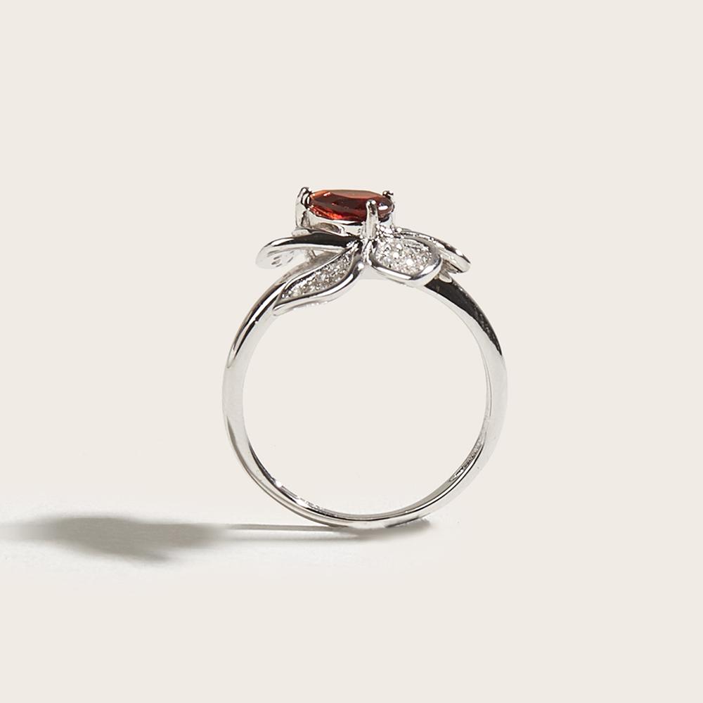 Wunderschönes Blumendesign Natürlicher Granat gepaart mit weißem Zirkon Damen Ring Ohrringe Schmuckset 925 Silber Jubiläumsgeschenk