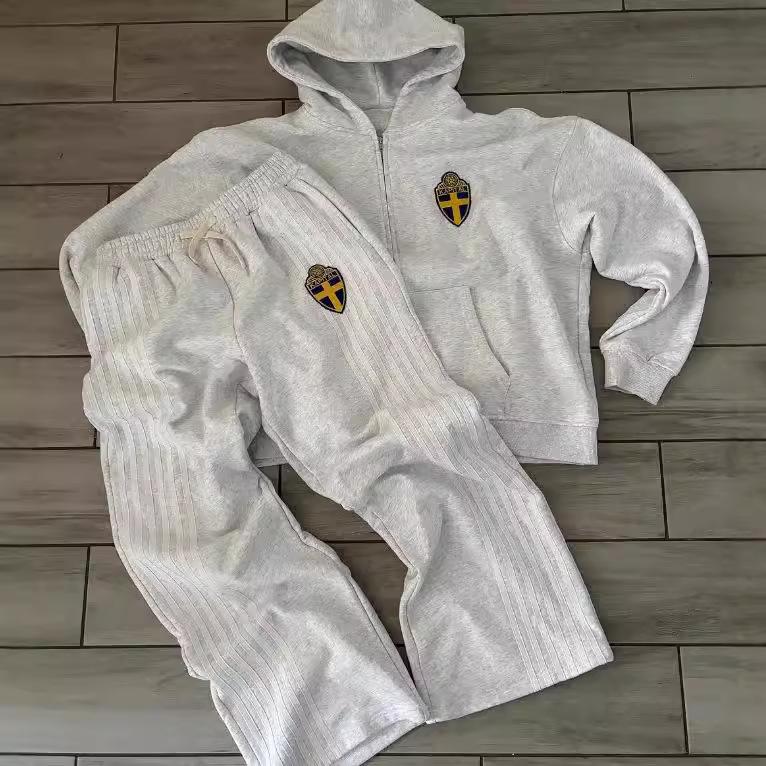 

Grey Embroidered Hooded Sweatshirt & Sweatpants Set - American Casual Autumn/Winter Trend M
