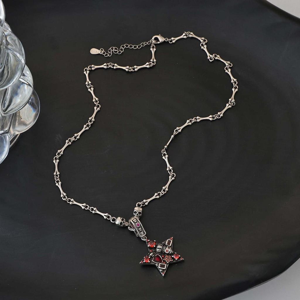 Five-Pointed Star Skull Pendant Necklace - Trendy, Unique Design, Durable Copper-Plated Silver