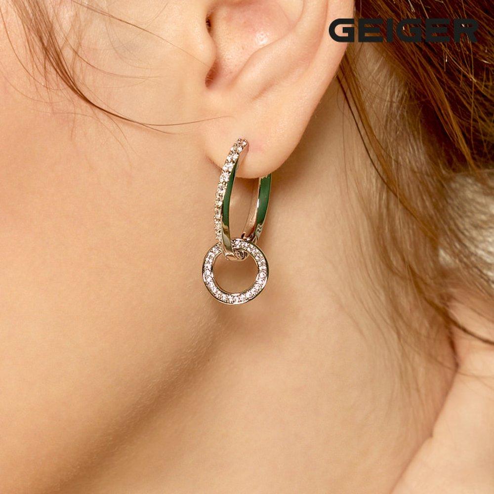 Circle Q One-Touch Silver Earrings Gisvee107