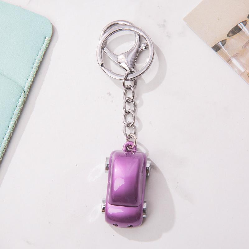 Šviečiantis cinko lydinio automobilio raktų pakabukas vyrams ir moterims kūrybiška dovana poros raktų pakabuko pakabukas Korėja mielas raktų žiedas stalo dekoracija