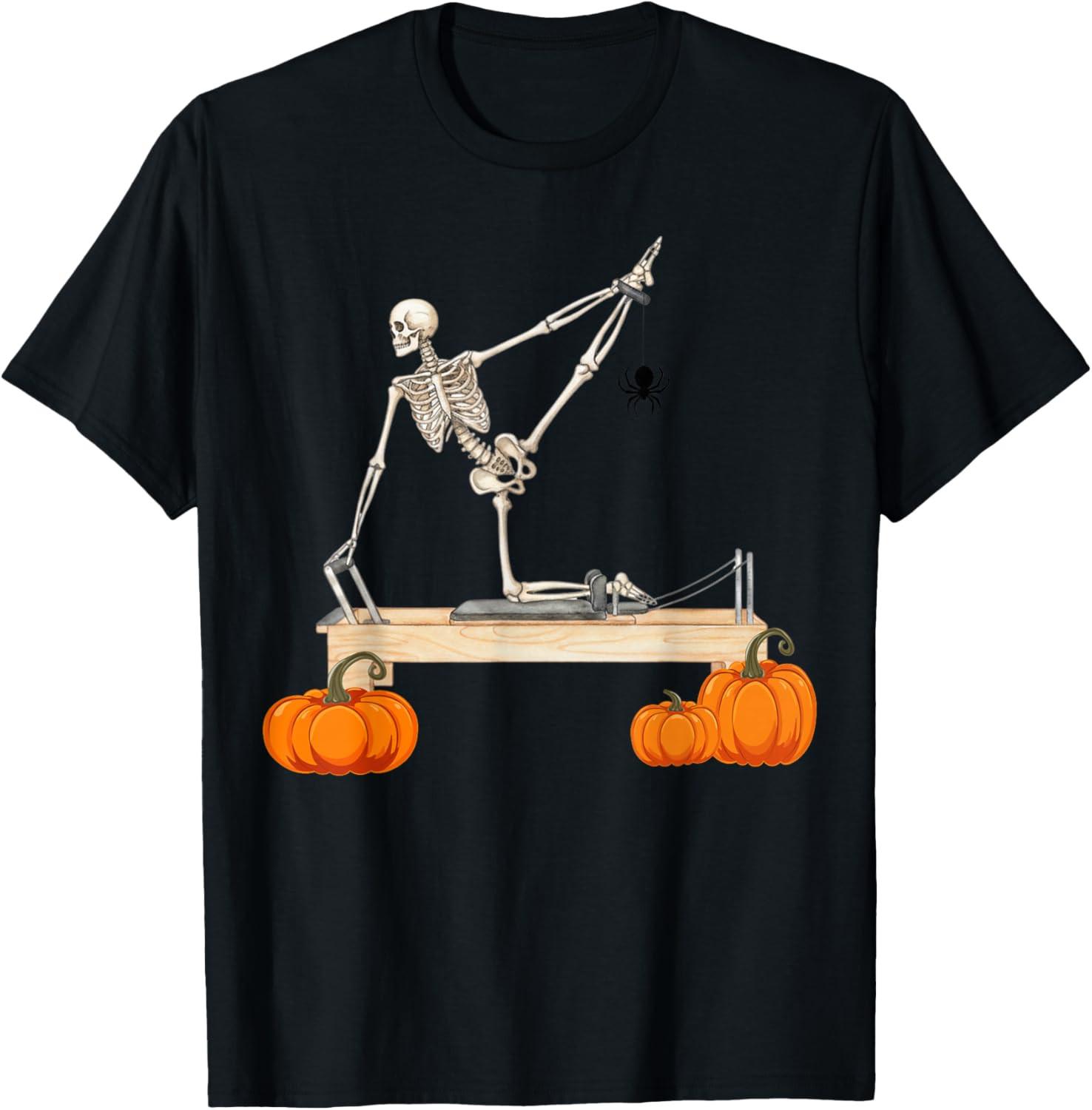Skeleton Doing Reformer Pilates Machine Pumpkin Halloween T-Shirt S разноцветный