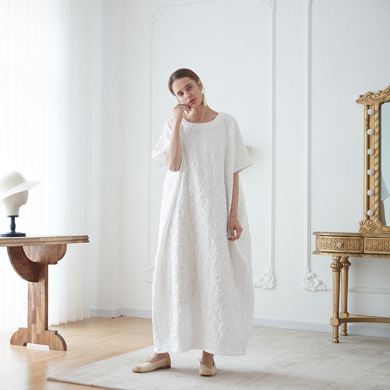 

Танцующий цветок и мясо Большой бренд Рельеф Стройнящий Свободный комбинезон-халат White M