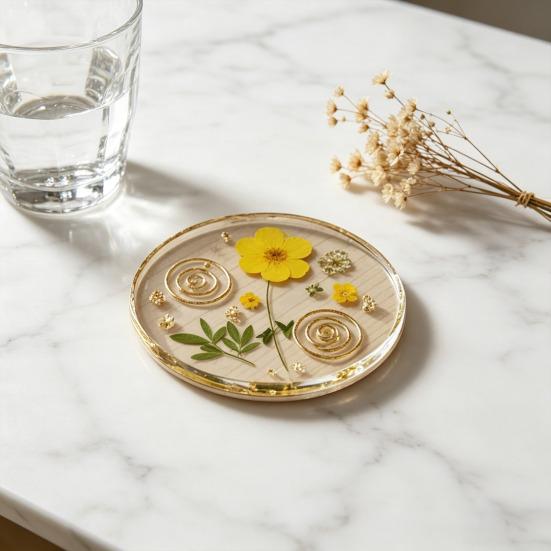 4Pcs Acrylic Dried Flower Coaster Heat-Resistant Waterproof Cup Mat Transparent Non-Slip