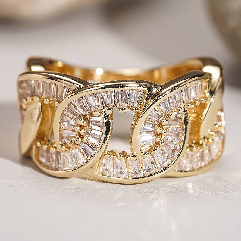 Huitan Chain Design Women Ring Gold Color Inlaid Shining Cubic Zirconia Luxury Party Wedding Accessories Fashion Noble Jewelry