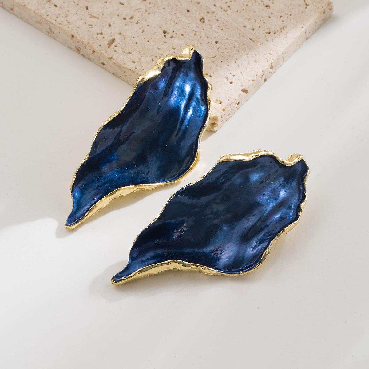 

S925 Silver Needle Earrings Simple Retro Lacquered Leaf Studs Metallic Feel Elegant Exaggerated Earrings for Women синий