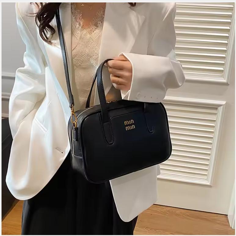 2025 New Fashion Versatile Large Capacity Pillow Bag Ladies Handbag Shoulder Bag Crossbody Bag Stylish And Practical