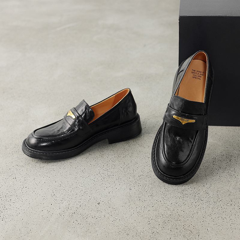 Krazing Pot Sheepskin Round Toe Low Heels Autumn Summer Shoes Slip on Women Oxford Shoes Metal Fasteners Pumps