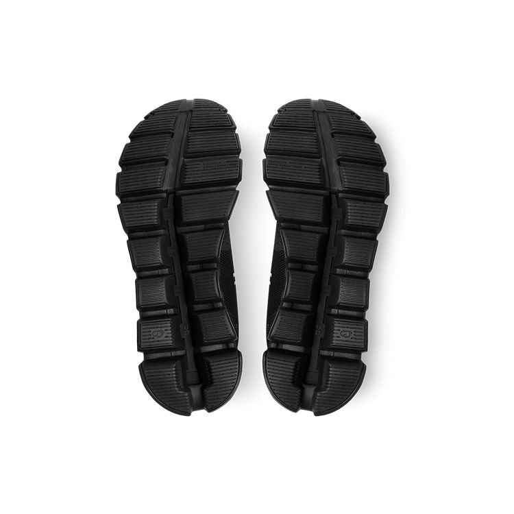 ON  Cloud 5 Black Women Sneakers 59.98905