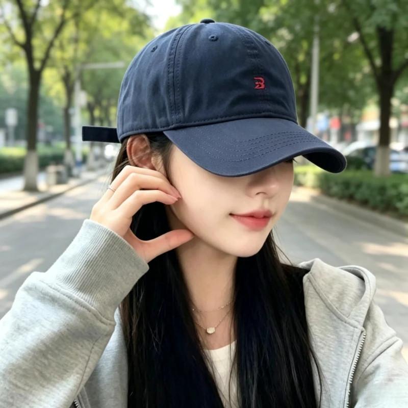 New wide brim embroidered baseball cap showing face small artifact soft top cap daily versatile not picky hat woman