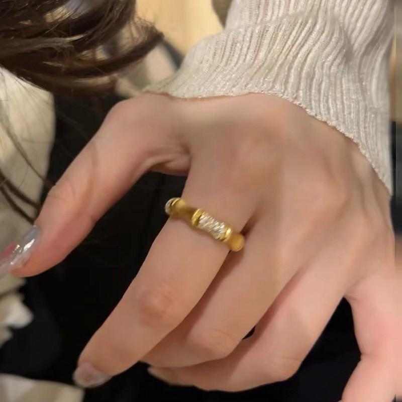 Stunning S925 Silver Bamboo Enamel Ring In Antique Gold For Women Featuring A Contemporary Geometric Design For Chic Fashion Cho
