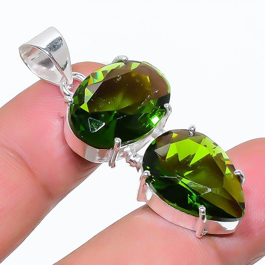

Peridot Gemstone Handmade Ethnic Jewelry Pendant 1.77 VM-266