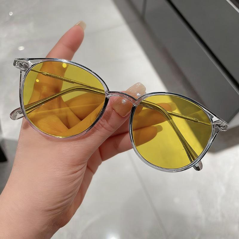 Women's INS Style Oversized Round Night Vision Myopia Glasses Stylish Anti-Glare Night Driving Eyewear with Minus Diopters