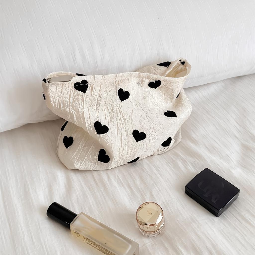 New Texture Love Canvas Single Shoulder Back Pericardium Large Capacity Makeup Bag Student Underarm Bag