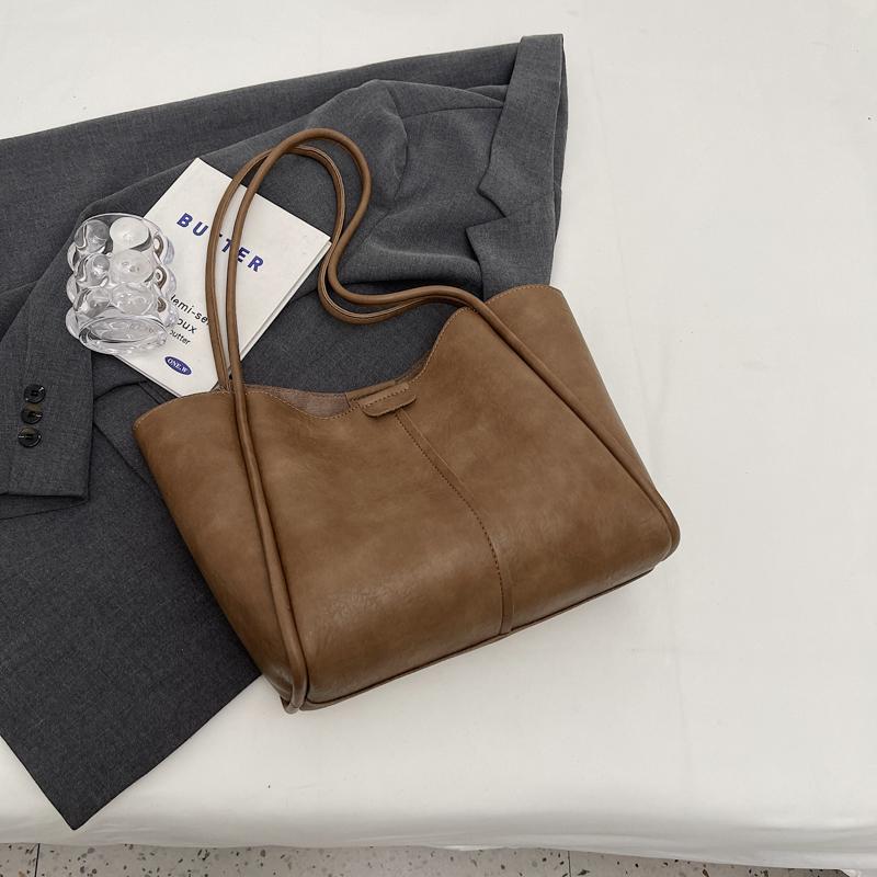 

Высококачественные сумки-тоуты большой вместимости для женщин, осенняя новая винтажная сумка на одно плечо для поездок на работу, повседневная универсальная сумка (30cm<Max Length<50cm)