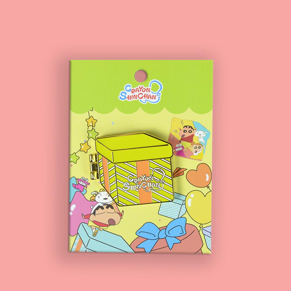Iknowk Crayon Shin-Chan Gift Hinge Badge