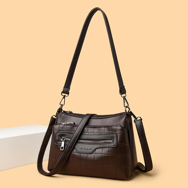 This Small Square Bag Is Versatile and Casual. It's A Convenient Single-shoulder Commuting Underarm Bag for Women