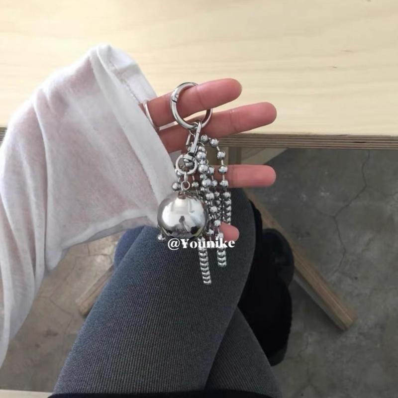 Vintage Metal Large Sphere Pendant Eye Catching Large Silver Sphere Hanging Decor Sophisticated Keychain Accessory