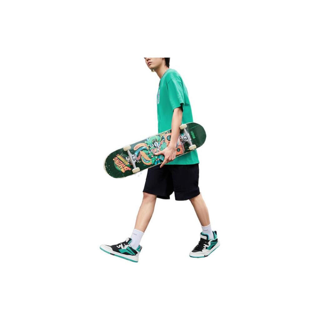 Li-Ning X Persue Artist Collaboration Skateboard Series Cartoon Letter Print Round Neck Casual Short Sleeve T-Shirt Unisex Tops Green AHSS295-2