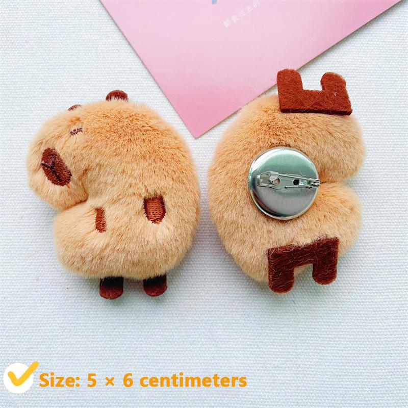 Kreativní měkké vycpané zvířátko kapybara plyšová brož Hračka kreslená postavička Roztomilá brož taška na zavěšení příslušenství