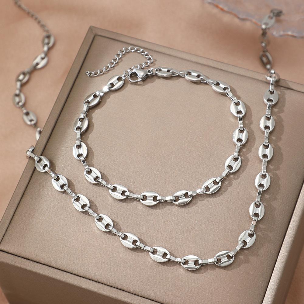 Stainless Steel Jewelry Set Necklaces Bracelet with Cute Pig Nose Hollow Carving High-end textured jewelry set For Women Jewelry