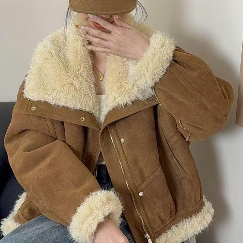 

High-end large lapel lamb wool coat women s 2025 new winter thickened warm washed fur integrated cotton-padded coat One size