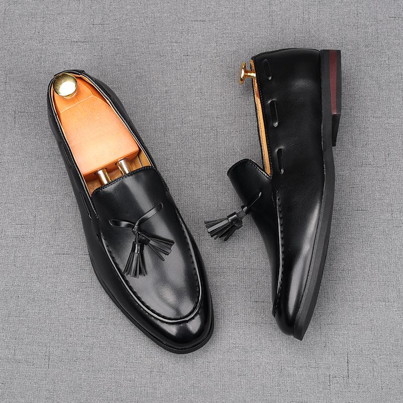Fashion Fashion New Men's Tassels Leather Flats Shoes Male Black Brown Designer Comfortable Loafter Homecoming Wedding Dress Footwear