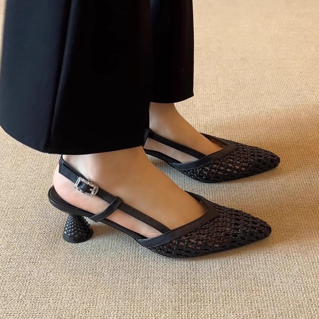 Elegant woven hollow pointed high heels retro soft sole versatile breathable thick heel summer bag head sandals~