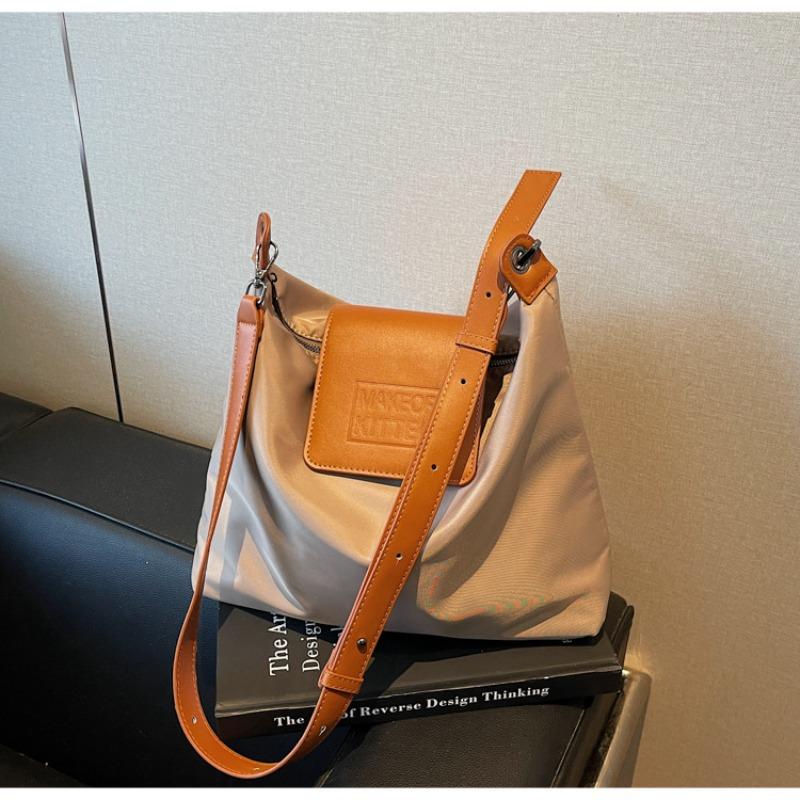 

Lazy wind tote bag women s new pleated fashion shoulder messenger bag commuter casual versatile хаки