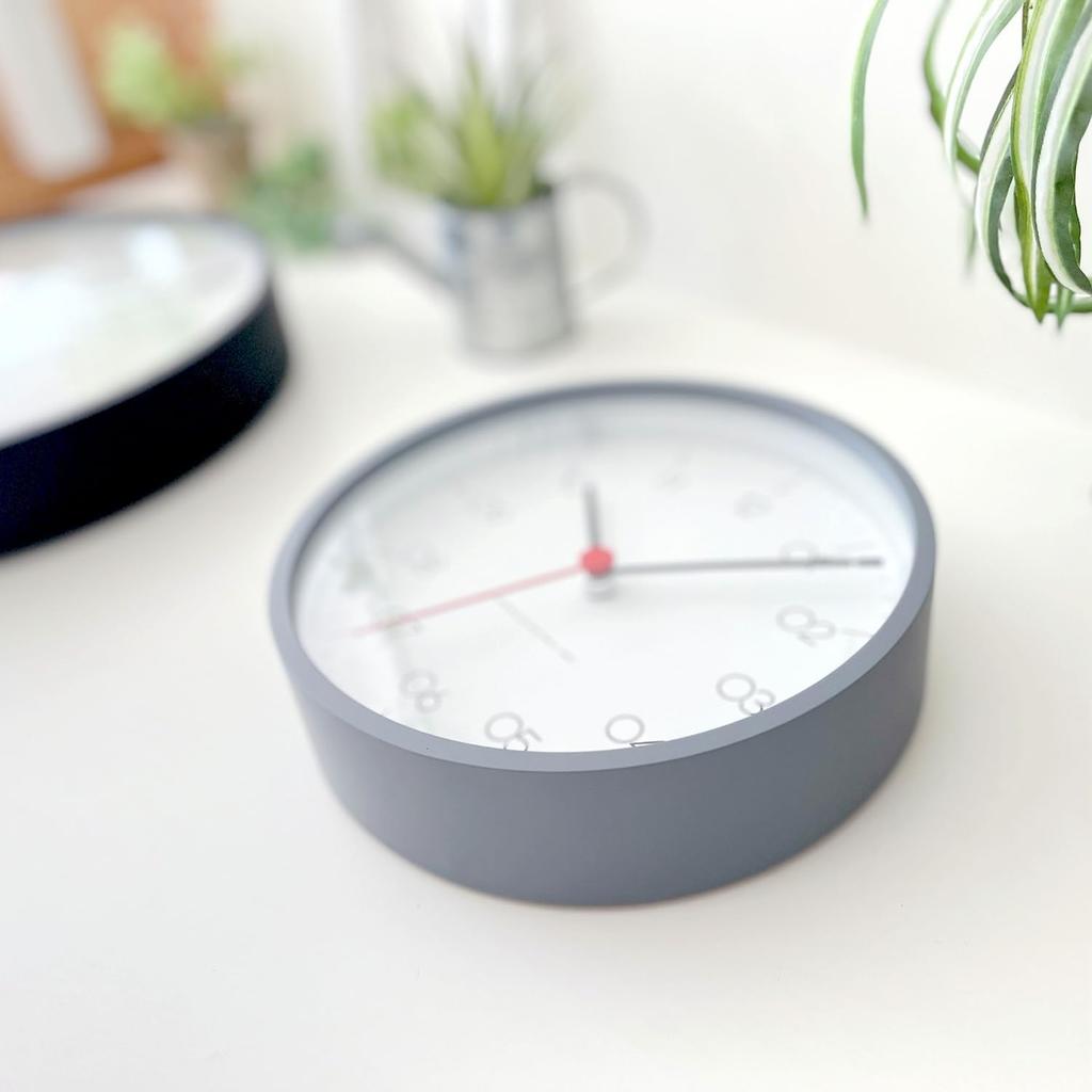 KATOMOKU Sperrholzuhr 24S Grau Wanduhr Schleichender Sekundenzeiger Durchmesser Quarz km-151GRS 20,2cm (SKP-Uhr)