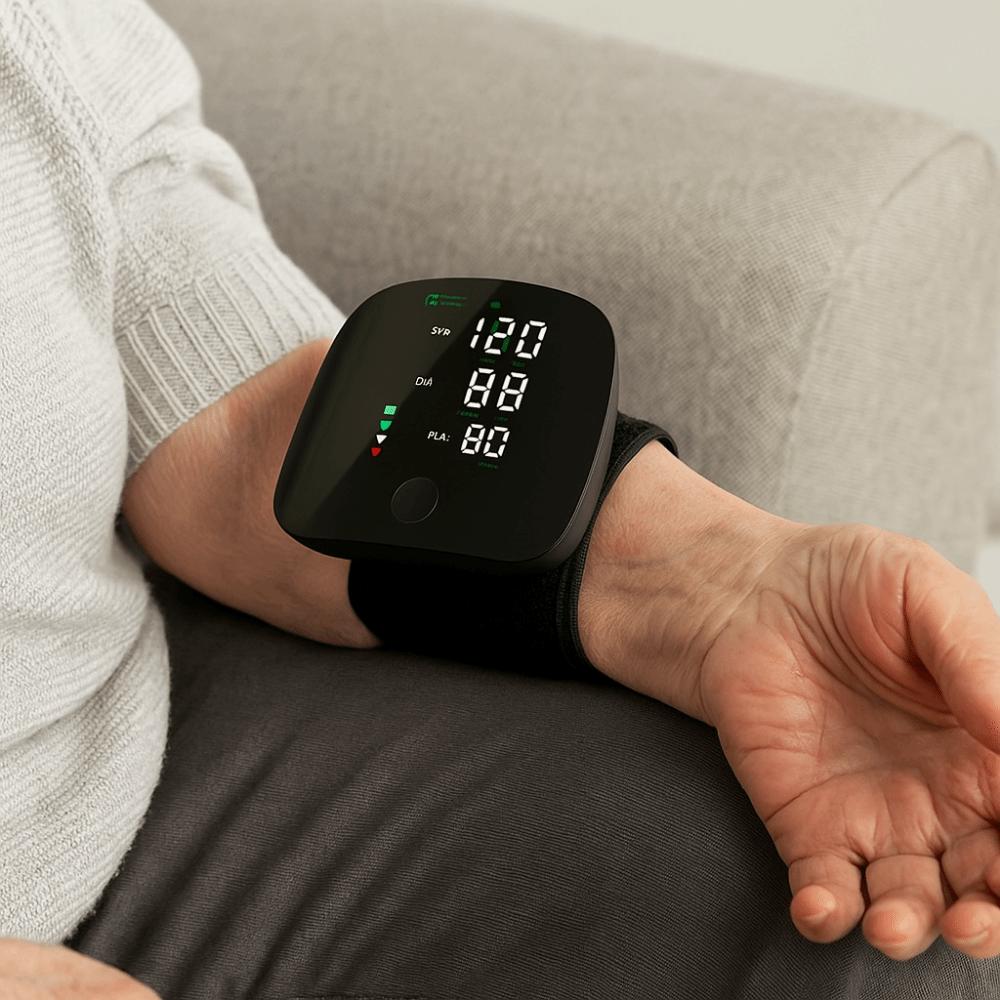 Smart Touch Digitalt Håndleddsblodtrykksapparat LCD-skjerm Sfigmomanometer Helseovervåking