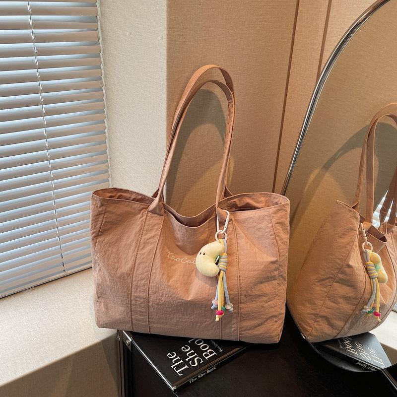 Large Capacity Cloth Bag Women's New Fashionable Versatile Portable Shoulder Bag Going Out Commuting Tote Bag