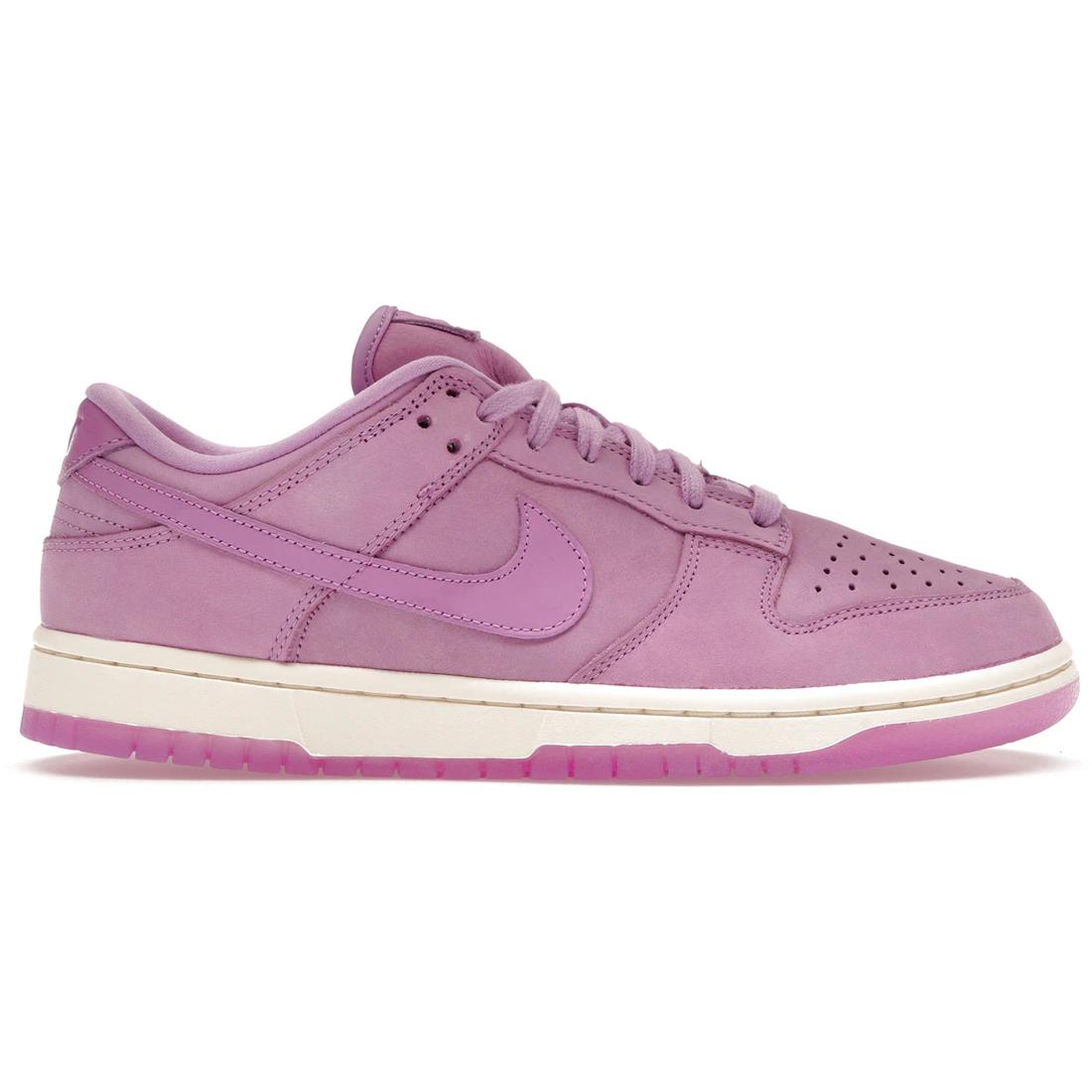 

Кроссовки Nike Dunk Low PRM MF Rush Fuchsia (Женский)(DV7415-500) 36