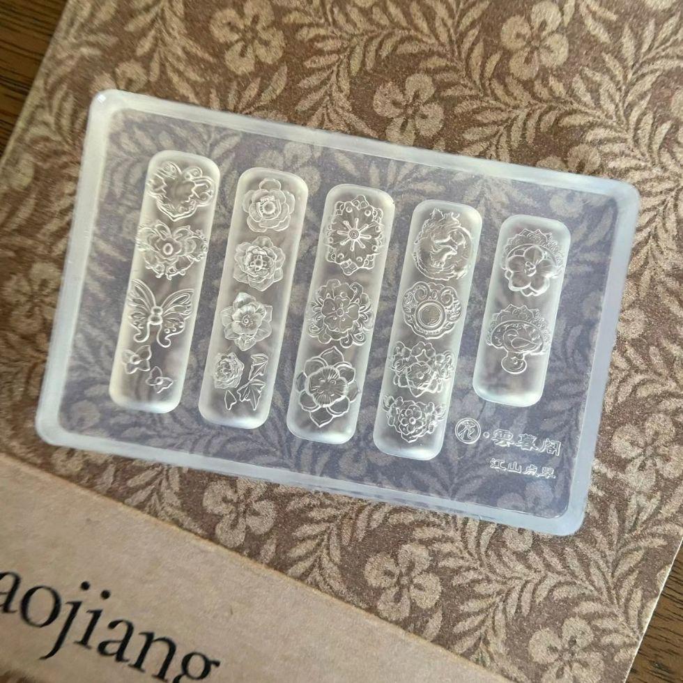 

Jiangshan Diancui Silicone Phoenix Crown & Xiapei Nail Art Molds - Chinese Style Nail Decorations Jiangshan Diancui Mold