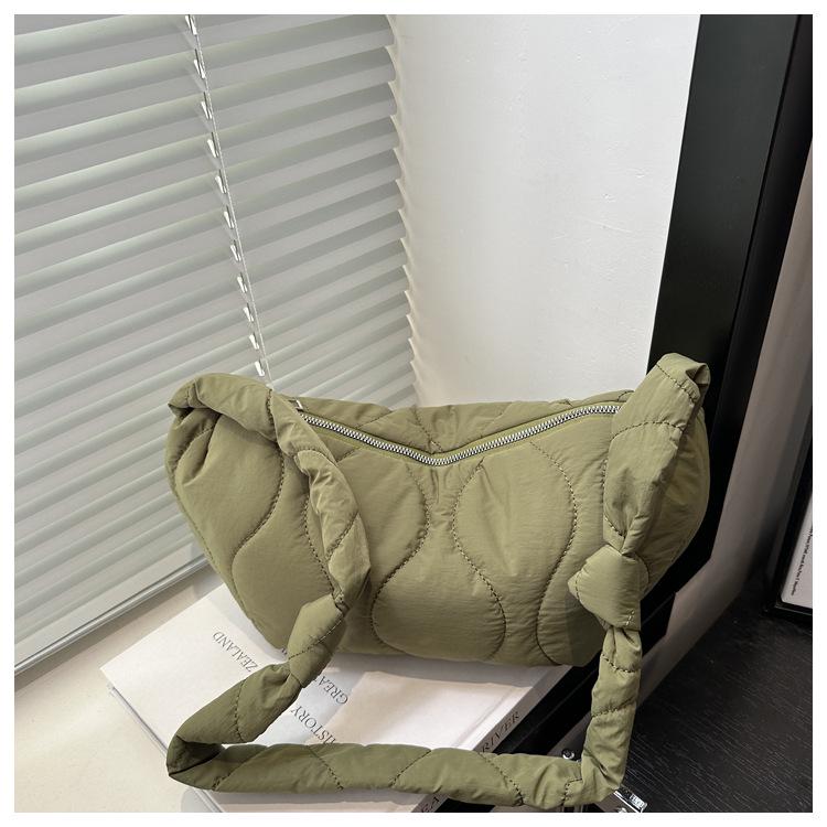 

Женская повседневная сумка-пельмень с ромбовидной стежкой - Мода осень/зима 2024, на одно плечо, ретро-плиссированная сумка через плечо зелёный