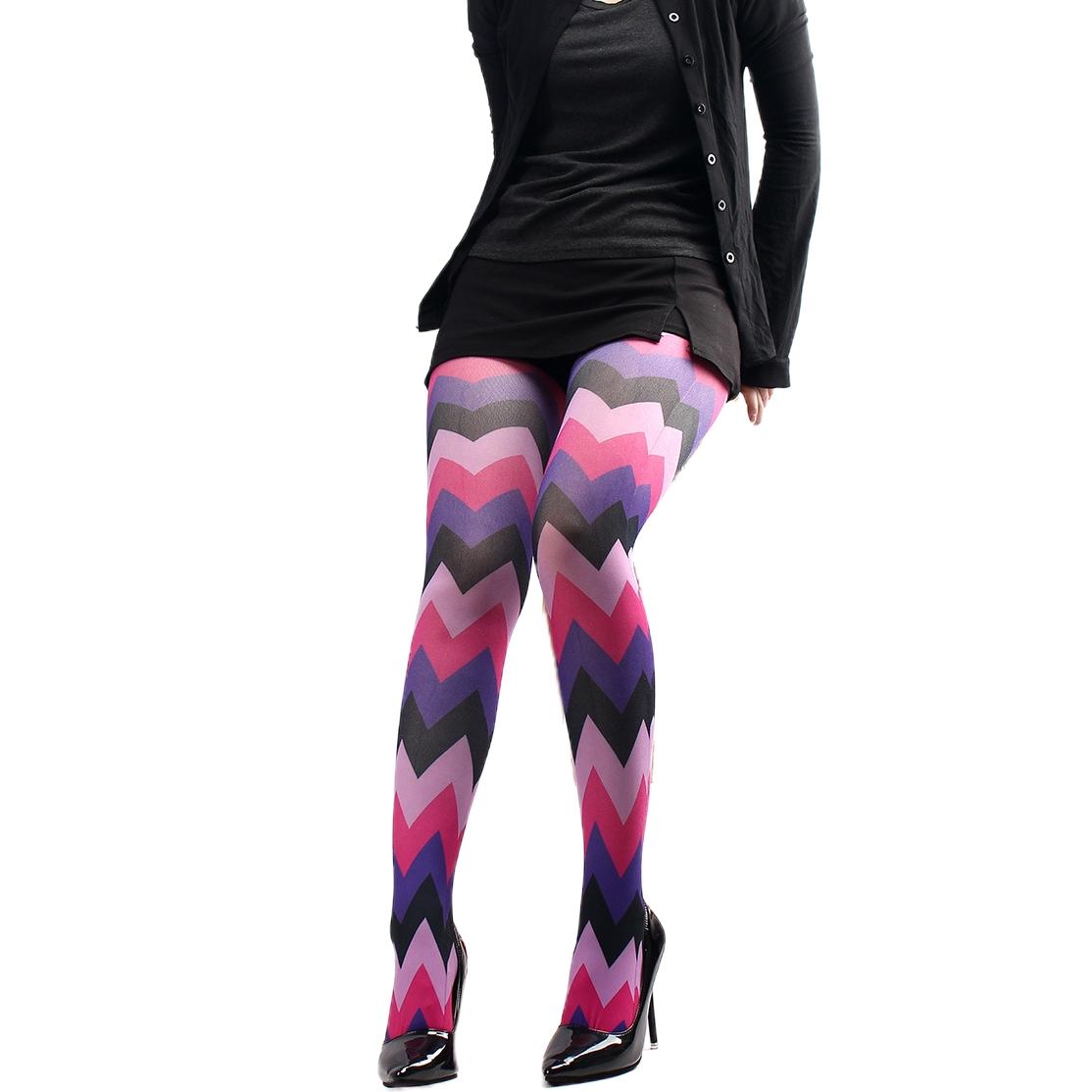 Modische Weihnachts-Damen-Strumpfhose im nordischen Stil, gestrickt, bedruckt, semi-opak, mit Fair Isle-Muster und Lippenstift-Kuss-Muster One Size black