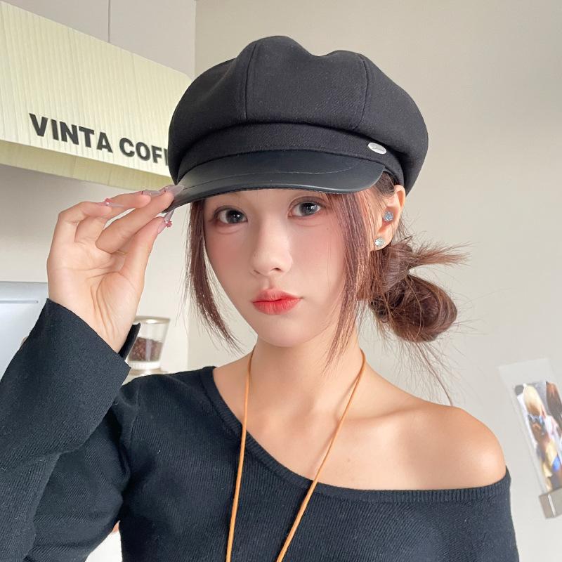 Autumn and Winter New Letter Octagonal Hat Japanese Literary Retro All Match Painter Beret Big Head Duck Tongue Hat